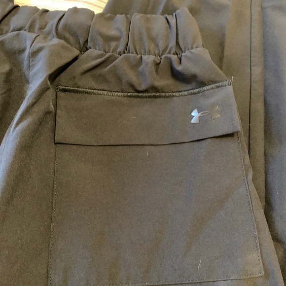 Under Armour Joggers - Picture 9 of 9